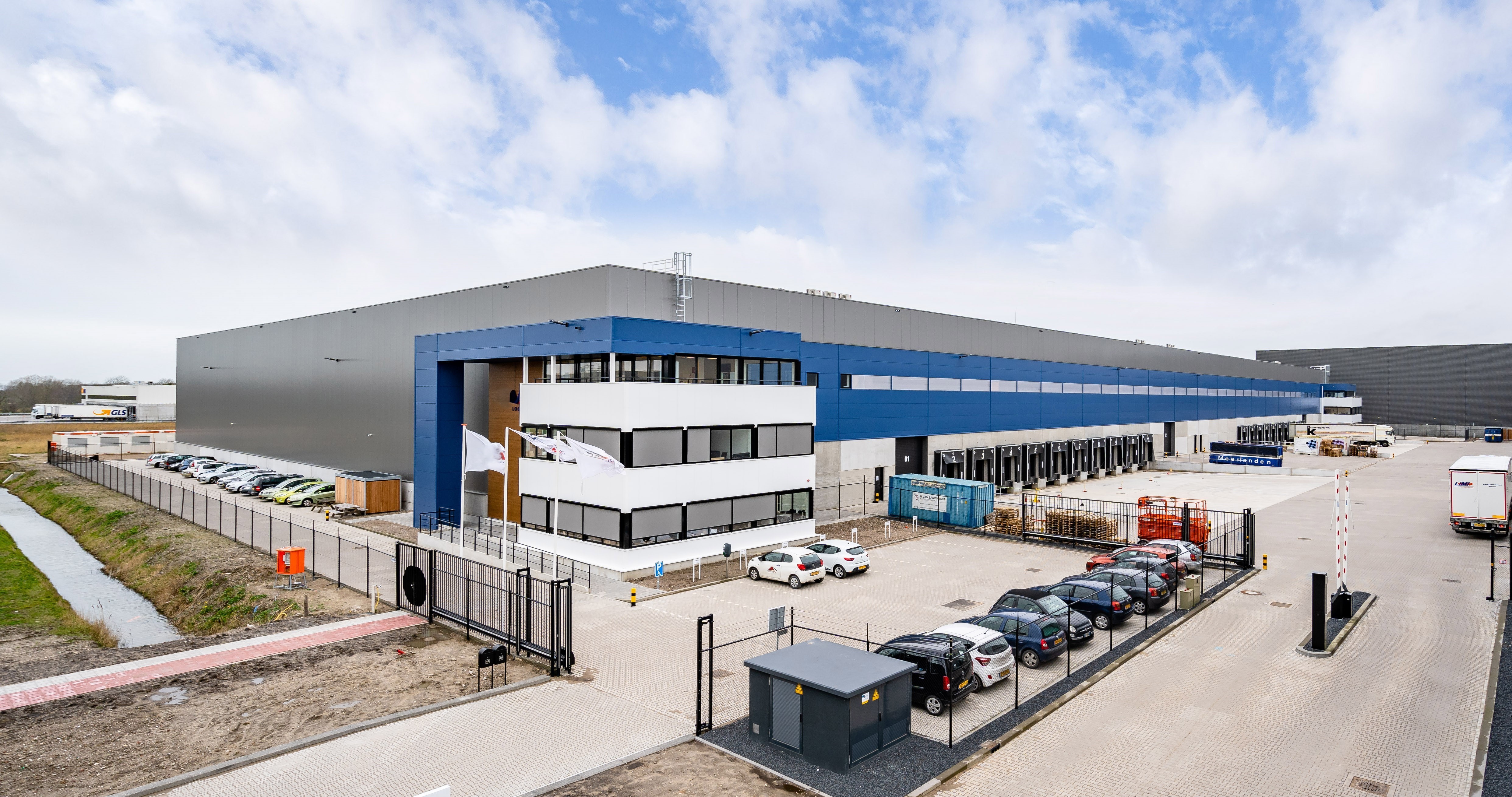 Delin Property Leases 12,000 sq.m. Port of Amsterdam Warehouse to Outdoor Cooking’s Fyron Group